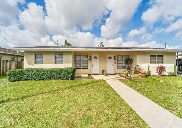 1st image of 4681 4685 Sw 43rd Ter, Fort Lauderdale, FL 33314 | MLS# B26038306