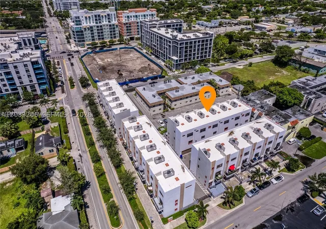 3rd image of 113 NE 6, Fort Lauderdale, FL 33304