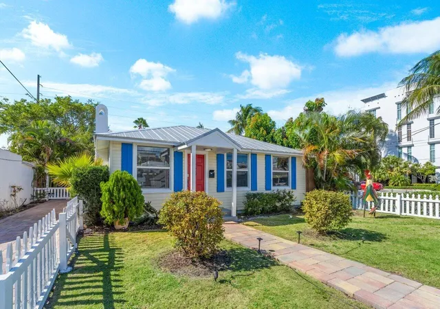 2nd image of 126 Ne 4th Ave, Delray Beach, FL 33483 | MLS# B26038387