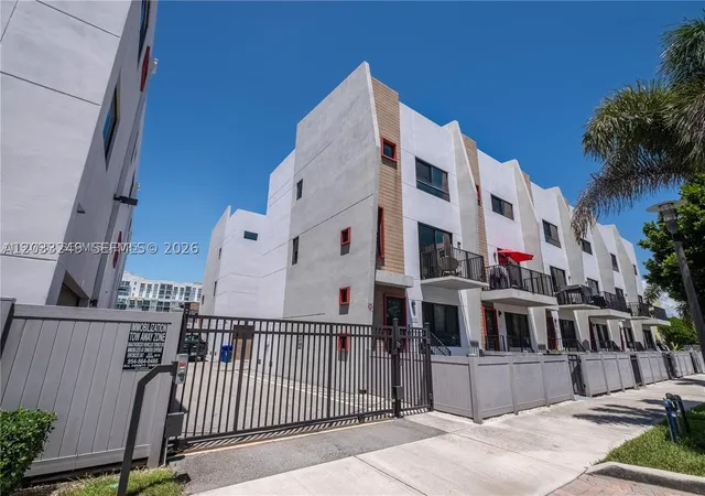 2nd image of 113 Ne 6 #2119, Fort Lauderdale, FL 33304 | MLS# A12033249