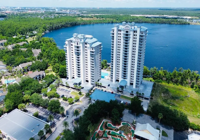 3rd image of 13415 Blue Heron Bch Dr, Orlando, FL 32821