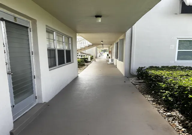 Homes for sale in West Palm Beach, FL | 4 Sussex, West Palm Beach, FL 33417 | MLS# B26038401