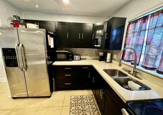 2nd image of 5300 Washington St #H236, Hollywood, FL 33021 | MLS# A12033265