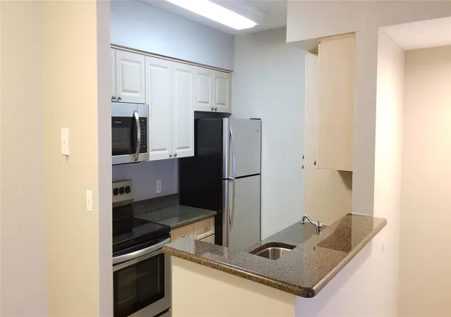 3rd image of 2846 S University Dr #4205, Davie, FL 33328 | MLS# B26038424
