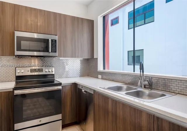 4th image of 113 Ne 6 #2123, Fort Lauderdale, FL 33304 | MLS# A12033343