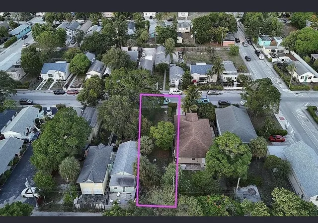 1st image of 211 N E St, Lake Worth Beach, FL 33460 | MLS# B26038442