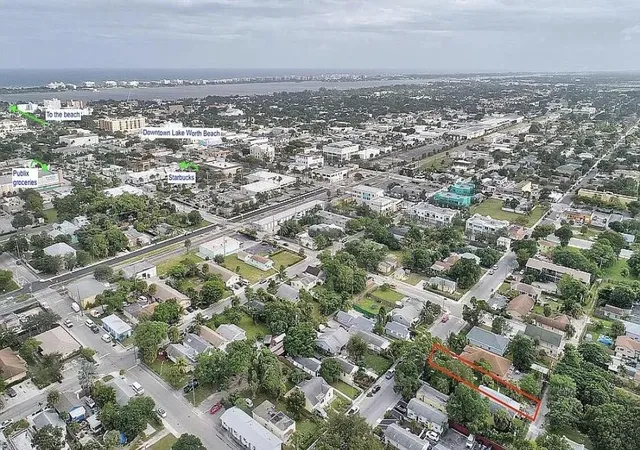 5th image of 211 N E St, Lake Worth Beach, FL 33460 | MLS# B26038442