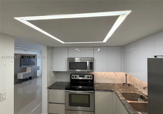 Photo 3 of Condo for sale at 3300 Ne 192nd St #1109, Aventura, FL 33180 | MLS# A12032477 | Listing updated on 2026-10-02
