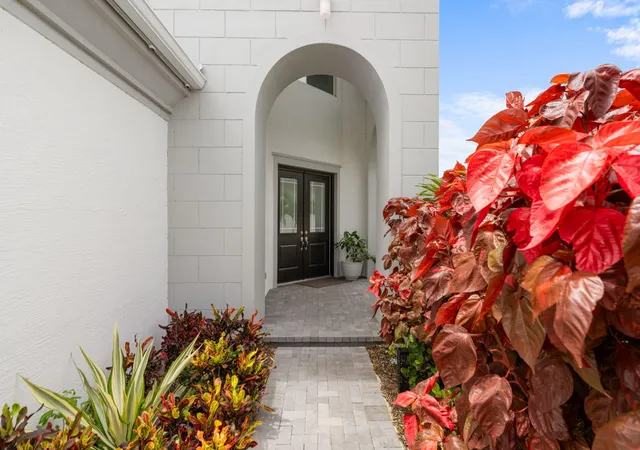 4th image of 14070 Spruce Pine Dr, Loxahatchee, FL 33470 | MLS# B26038490