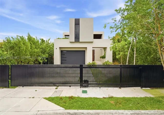 2nd image of 1050 Stillwater Dr, Miami Beach, FL 33141 | MLS# A12032982