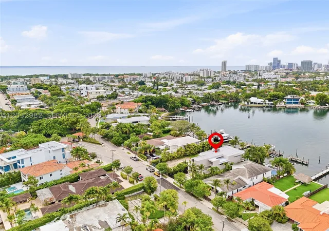 64th image of 1050 Stillwater Dr, Miami Beach, FL 33141 | MLS# A12032982
