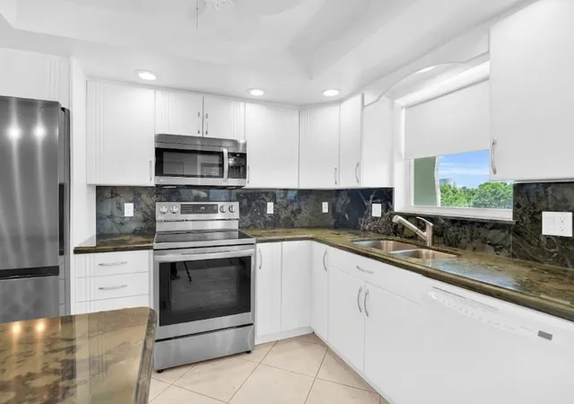 Homes for sale in Pompano Beach, FL | 1850 S Ocean Blvd #304, Pompano Beach, FL 33062 | MLS# B26038581