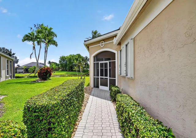 Homes for sale in Boynton Beach, FL | 7760 Carrington Ct, Boynton Beach, FL 33472 | MLS# B26038584
