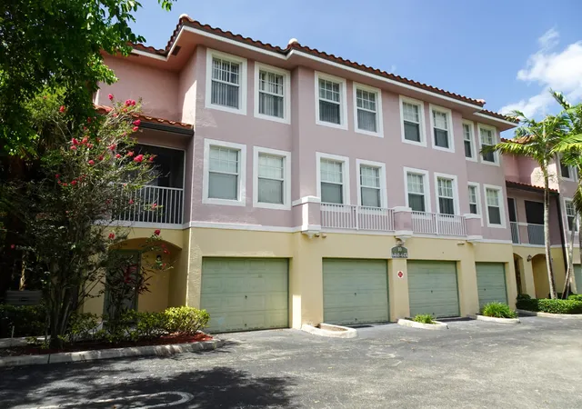 Homes for sale in Coral Springs, FL | 6460 W Sample Rd #6460, Coral Springs, FL 33067 | MLS# B26038590