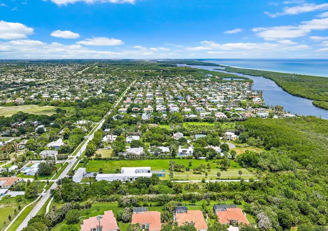 Homes for sale in Hobe Sound, FL | 9741 Se Gomez Ave, Hobe Sound, FL 33455 | MLS# B26038591