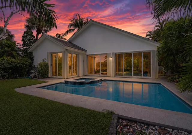 53rd image of 1500 W Lacosta Dr W, Pembroke Pines, FL 33027 | MLS# B26038639