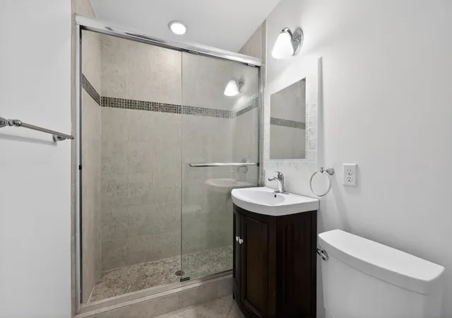 2nd image of 636 Kingfish Rd, North Palm Beach, FL 33408 | MLS# B26038671