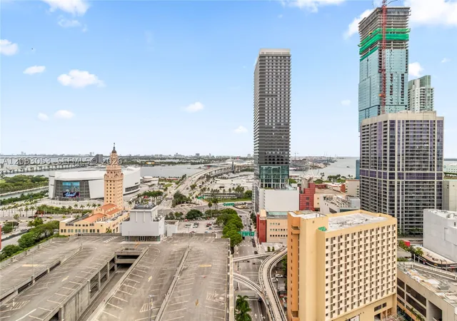 Photo 1 of Condo for sale at 121 Ne 5Th St #2401, Miami, FL 33132 | MLS# A12033053 | Listing updated on 2026-08-26