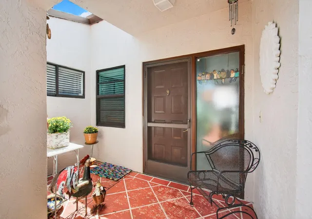 2nd image of 6248 Kings Gate Cir, Delray Beach, FL 33484 | MLS# B26038721