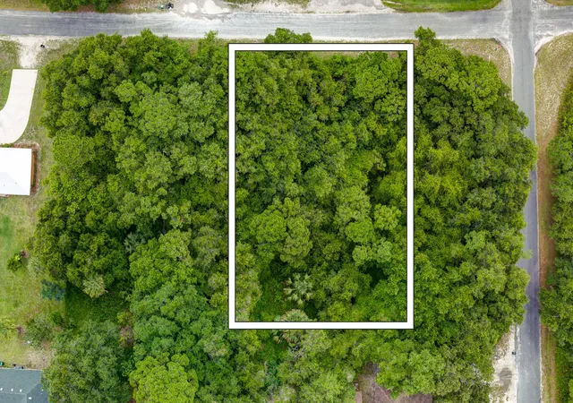 Homes for sale in Fort Pierce, FL | 47 N St, Fort Pierce, FL 34946 | MLS# B26038790