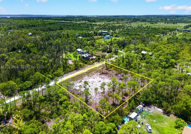 13th image of 15093 Martinique Way, Bokeelia, FL 33922 | MLS# A12033898