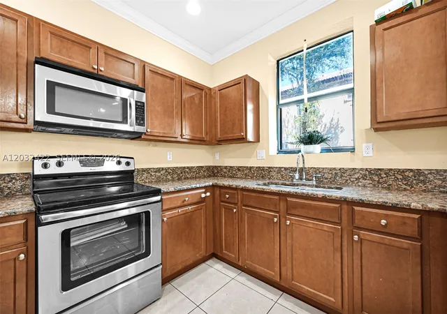 Photo 3 of Townhouse for sale at 23481 Sw 113Th Ave, Homestead, FL 33032 | MLS# A12032422 | Listing updated on 2026-10-06