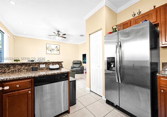 Photo 4 of Townhouse for sale at 23481 Sw 113Th Ave, Homestead, FL 33032 | MLS# A12032422 | Listing updated on 2026-10-06