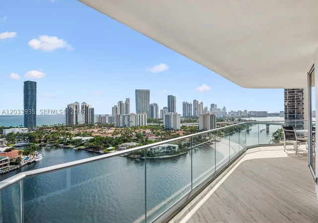 3rd image of 19707 Turnberry Way #20H, Aventura, FL 33180 | MLS# A12033935