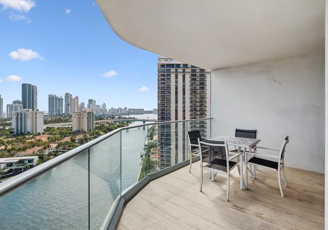 5th image of 19707 Turnberry Way #20H, Aventura, FL 33180 | MLS# A12033935