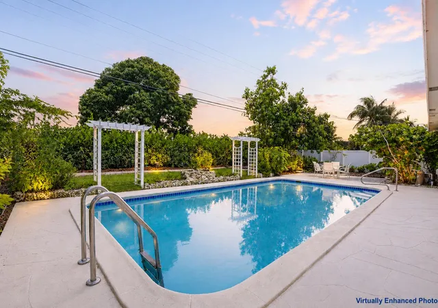 2nd image of 1207 Sw 12th Ave, Boca Raton, FL 33486 | MLS# B26038915