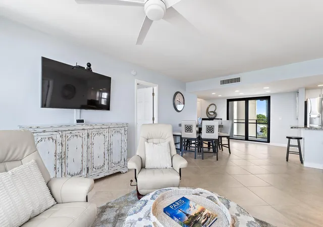 4th image of 336 Golfview Rd #619, North Palm Beach, FL 33408 | MLS# B26038962