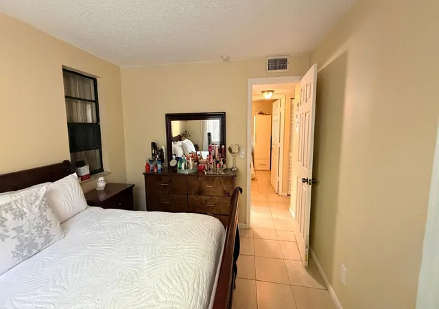 Homes for sale in Lake Worth, FL | 3303 Kirk Rd #4, Lake Worth, FL 33461 | MLS# B26038965