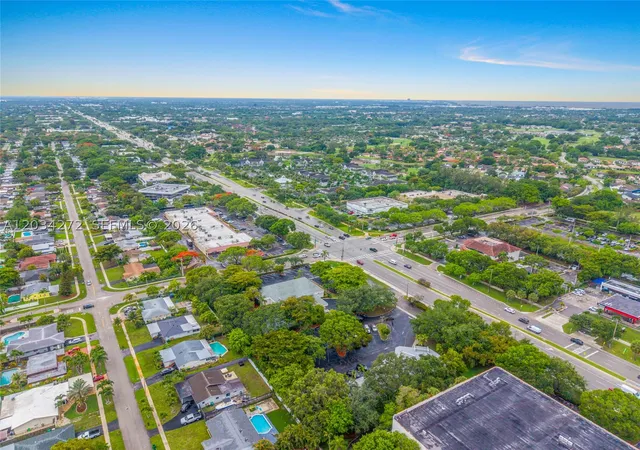 Photo 4 of Sale Pending at 8200 N University Dr, Tamarac, FL 33321 | MLS# A12034272 | Listing updated on 2026-10-07