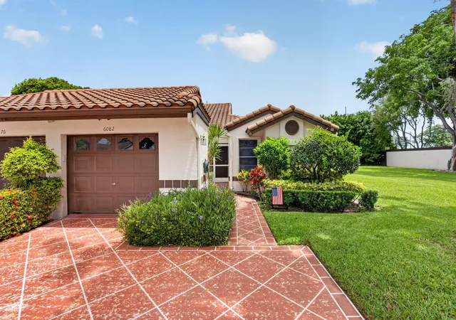 2nd image of 6082 Waldwick Cir, Delray Beach, FL 33484 | MLS# B26039157