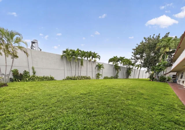 2nd image of 2918 Funston St, Hollywood, FL 33020