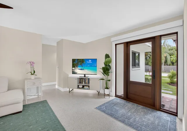 Homes for sale in Boca Raton, FL | 450 Sw 12Th Ter, Boca Raton, FL 33486 | MLS# B26039210