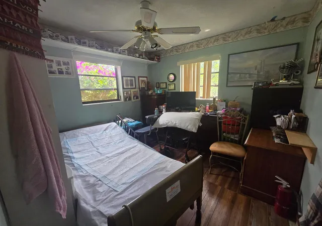 Homes for sale in Pompano Beach, FL | 3560 Nw 3rd Avenue, Pompano Beach, FL 33064 | Houzeo