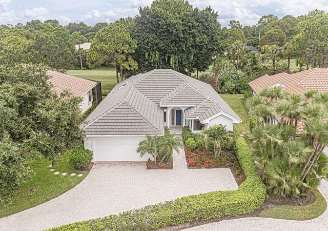 Homes for sale in Stuart, FL | 3390 Se Putnam Ct, Stuart, FL 34997 | MLS# B26039297