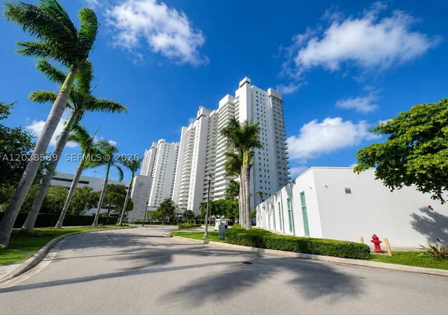 Photo 2 of Condo for sale at 14951 Royal Oaks Ln #2002, North Miami, FL 33181 | MLS# A12028589 | Listing updated on 2026-06-12