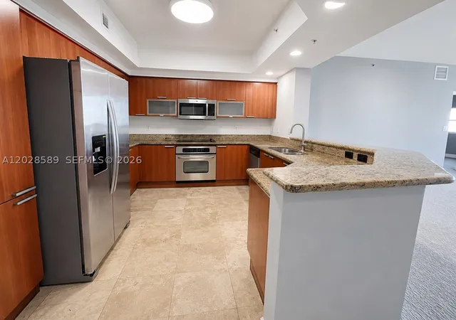 Photo 4 of Condo for sale at 14951 Royal Oaks Ln #2002, North Miami, FL 33181 | MLS# A12028589 | Listing updated on 2026-06-12
