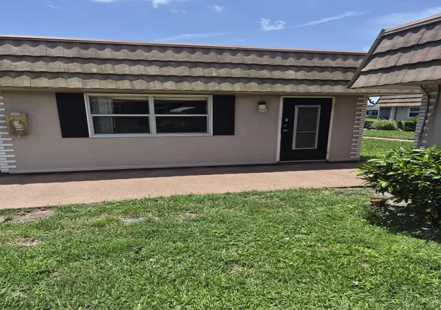 Homes for sale in Delray Beach, FL | 318 N Seville N #318, Delray Beach, FL 33446 | MLS# B26039371