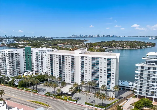 Homes for sale in Miami Beach, FL | 6770 Indian Creek Dr #5D, Miami Beach, FL 33141 | MLS# A12023257
