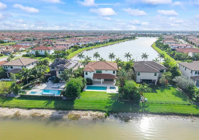 Homes for sale in Parkland, FL | 8685 Parkland Bay Dr, Parkland, FL 33076 | MLS# B26039414