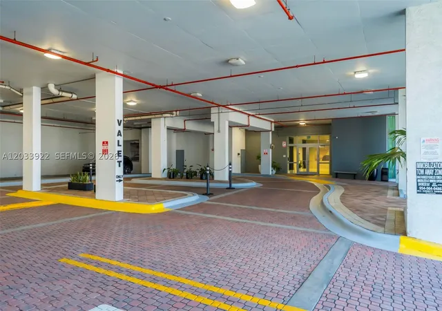 Homes for sale in Hollywood, FL | 140 S Dixie Hwy #501, Hollywood, FL 33020 | MLS# A12033922