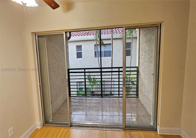 Photo 4 of Condo for sale at 5352 Ne 6Th Ave #G9, Fort Lauderdale, FL 33334 | MLS# A12035013 | Listing updated on 2026-06-11