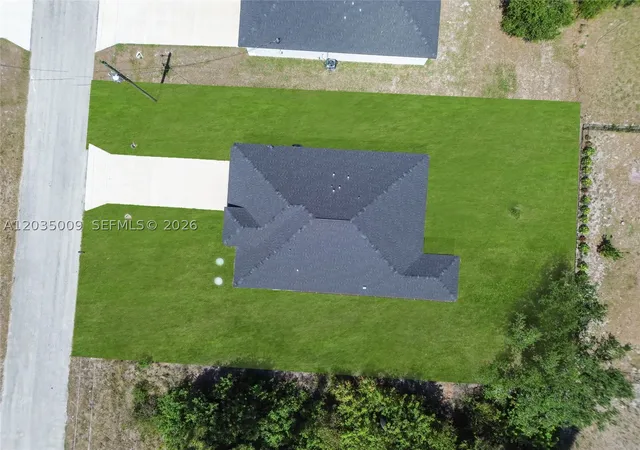 5th image of 6210 Forest Court, La Belle, FL 33935 | MLS# A12035009
