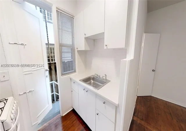 Homes for sale in Miami Beach, FL | 639 12 Street #3, Miami Beach, FL 33139 | MLS# A12016639