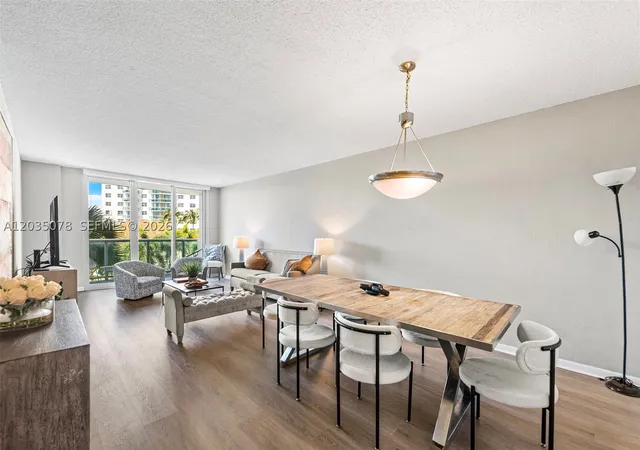 5th image of 19380 Collins Ave #317, Sunny Isles Beach, FL 33160 | MLS# A12035078