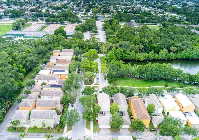 Homes for sale in Port St Lucie, FL | 2583 Se Ruskin Dr, Port St Lucie, FL 34952 | MLS# B26039561