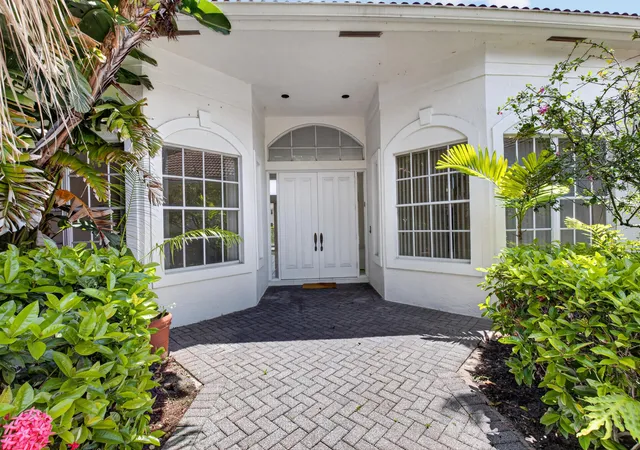 4th image of 5768 Harrington Wy, Boca Raton, FL 33496 | MLS# B26039573